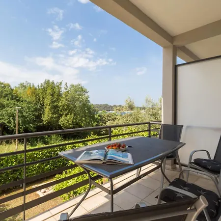 Mauri Apartament Pula